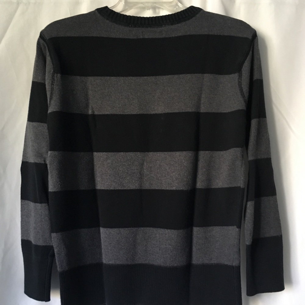 Sweater - Picture 2 of 3